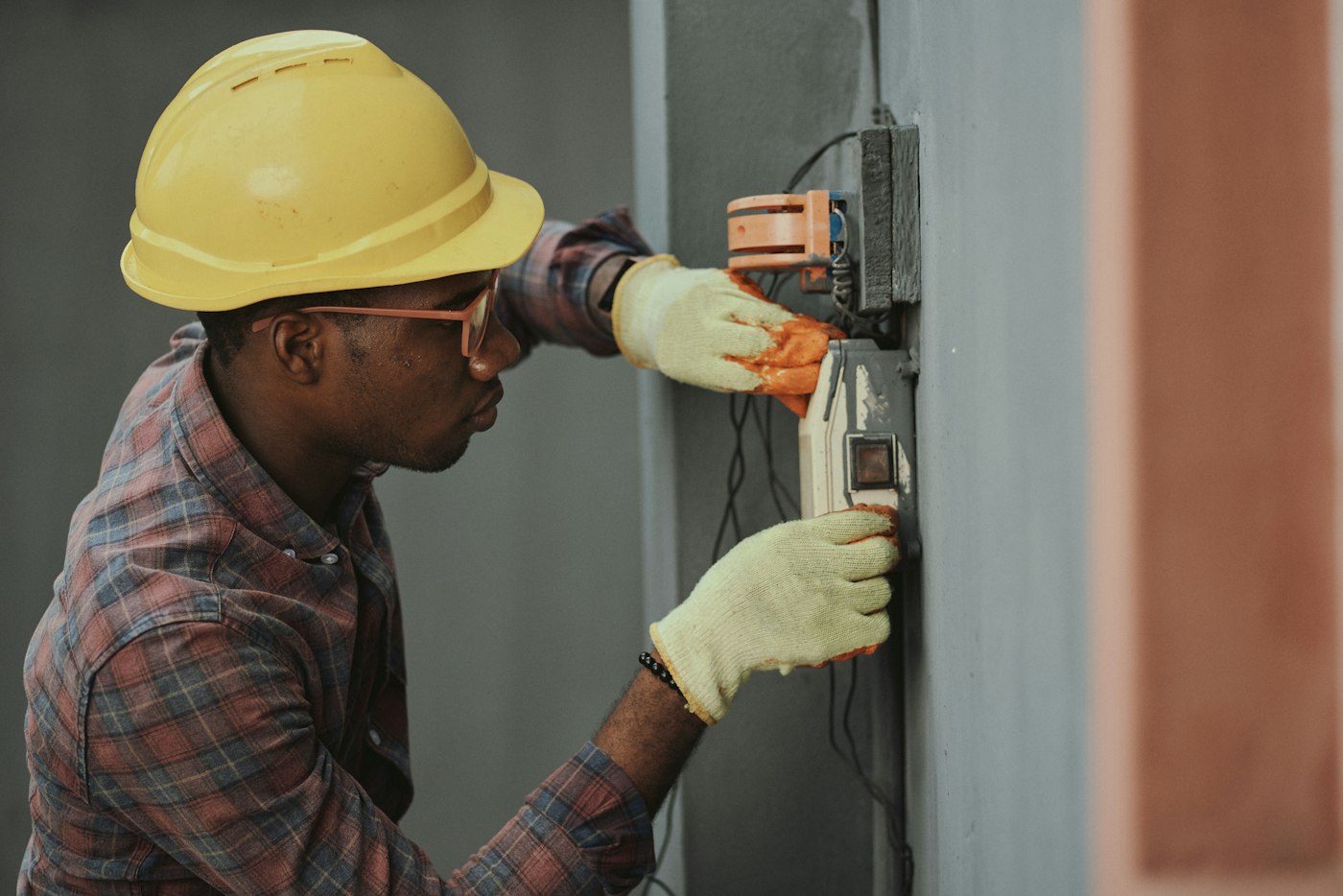 EMCO hard services maintenance